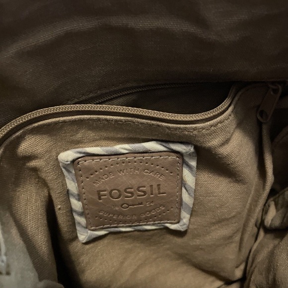 Fossil Morgan Large Zip Top Crossbody/Messenger Bag Saddle Tan Cow Hide Leather - Picture 7 of 14